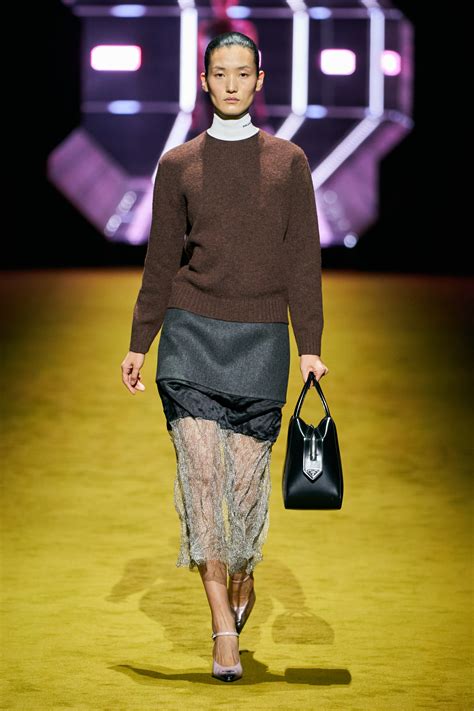 prada dresses 2022.